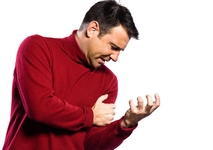 Sol Kol Ağrısı Belirtileri ve Tedavisi